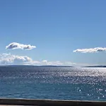Pleasant In Novigrad With Private Pool بيت للعطل *