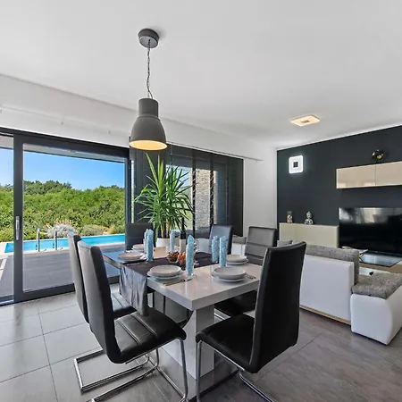 Pleasant In Novigrad With Private Pool