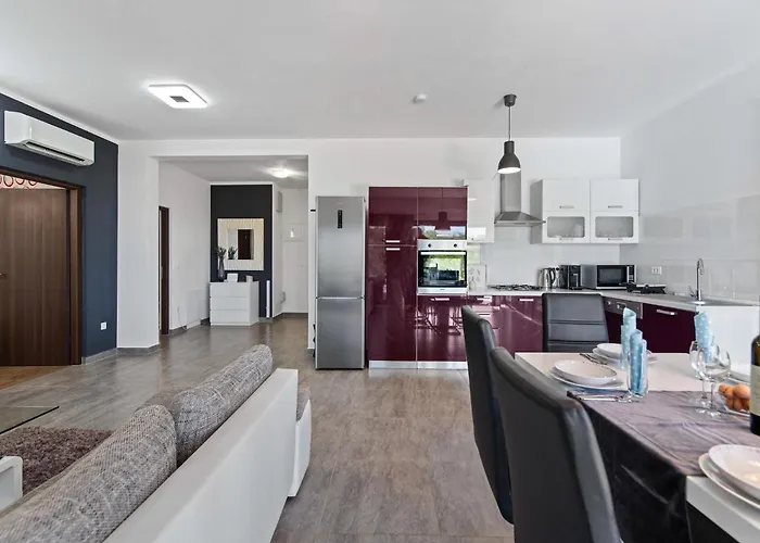 Pleasant In Novigrad With Private Pool