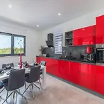 Pleasant In Novigrad With Private Pool بيت للعطل *