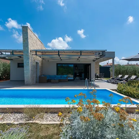 Pleasant In Novigrad With Private Pool Ferienhaus Novigrad Istria