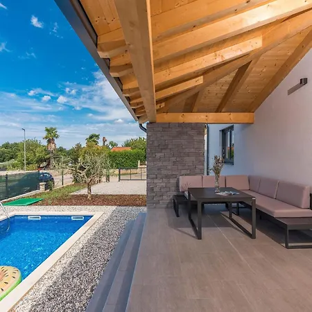 بيت للعطل Pleasant In Novigrad With Private Pool Novigrad Istria