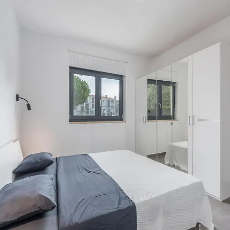 Pleasant In Novigrad With Private Pool *