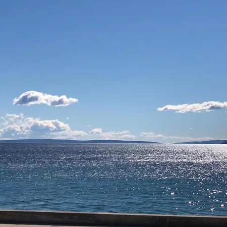 Pleasant In Novigrad With Private Pool Prázdninový dům *