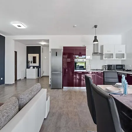 Pleasant In Novigrad With Private Pool Prázdninový dům