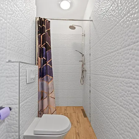 Prázdninový dům Pleasant In Novigrad With Private Pool *