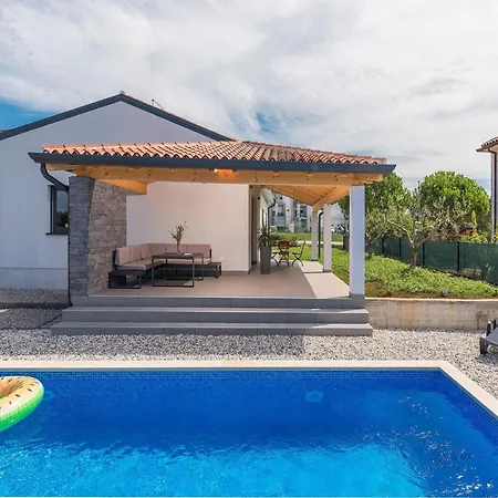 Pleasant In Novigrad With Private Pool * Novigrad Istria