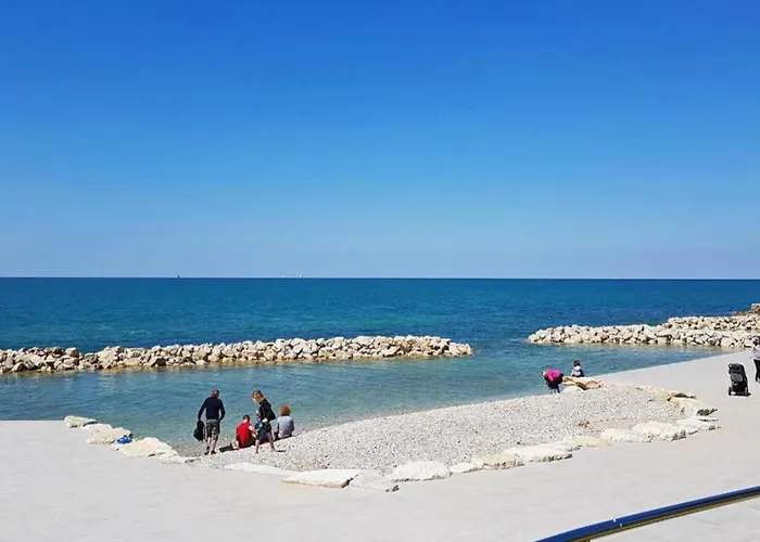 Pleasant In Novigrad With Private Pool